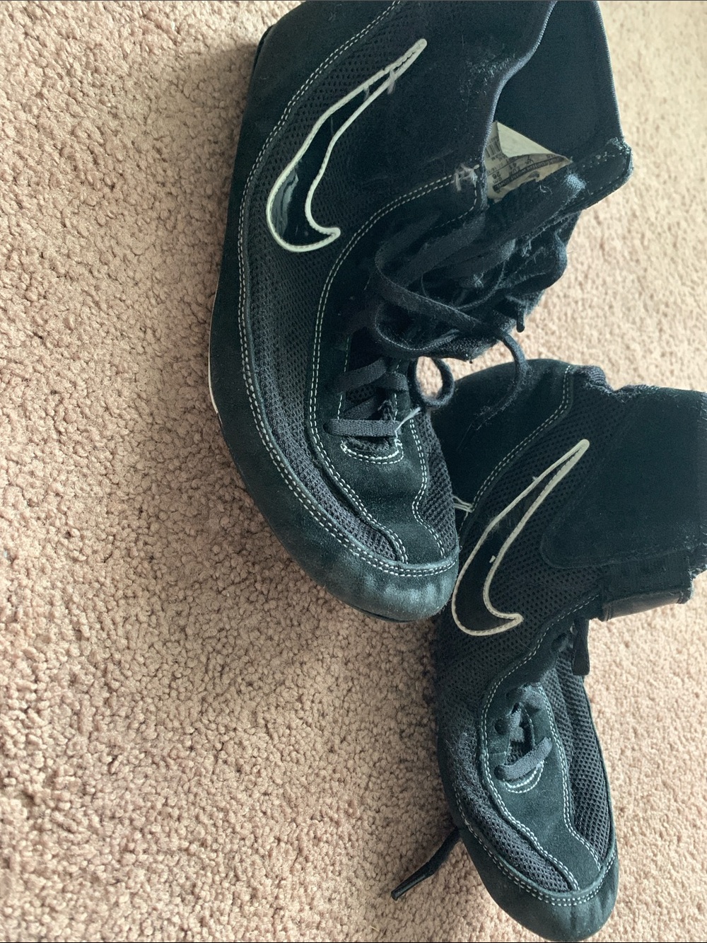 Nike wrestling shoe - Picture 2 of 3